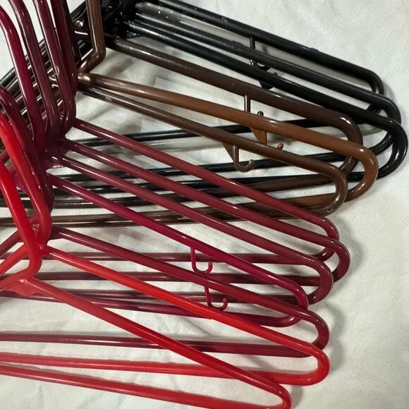 LOT of 46 Multicolor Neon Green Plastic Hangers Vintage Tubular Thick Standard - Picture 9 of 10